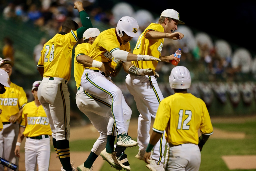 Gators out last Vaqueros 74 Alpine Bank NJCAA Division I JUCO World