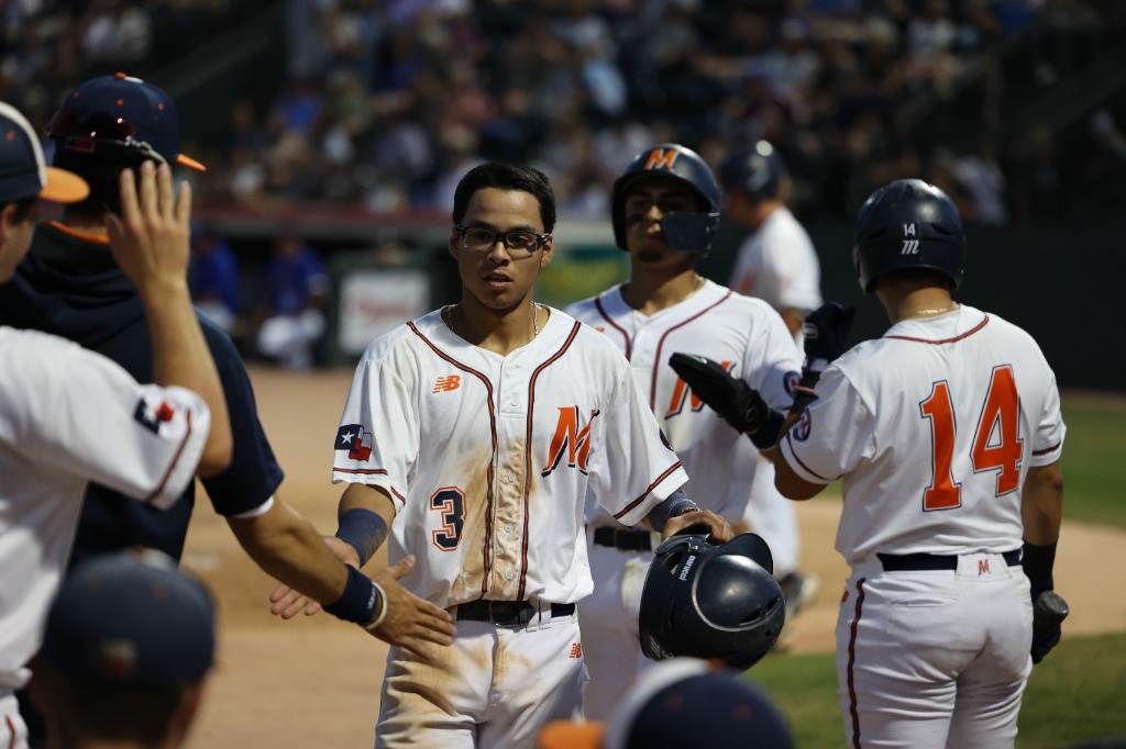 McLennan Knock Out 1 Crowder, Will Play For Title Alpine Bank NJCAA